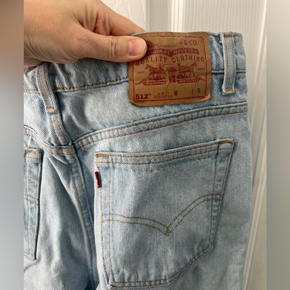 Vintage Levi’s Ankle Jeans, Light Wash, Size 30